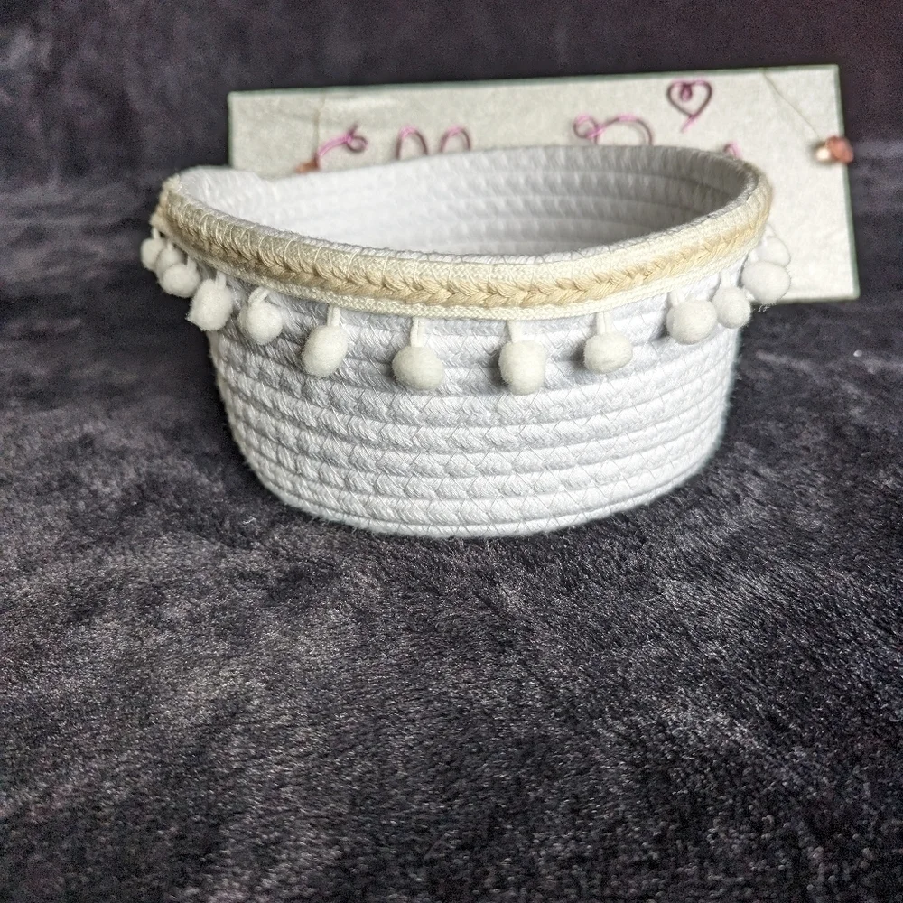 no brand basket decor